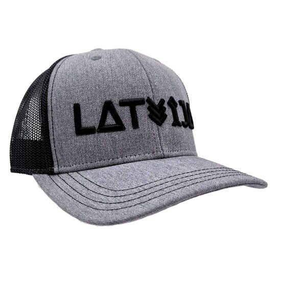 LATVIJA - ar sietu, cietu priekšu 